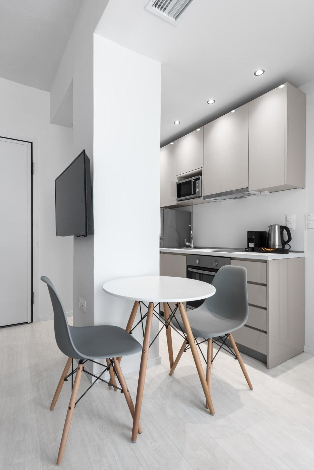 Denizen Boutique Apartments, Nilie Hospitality Mgmt Soluň Exteriér fotografie