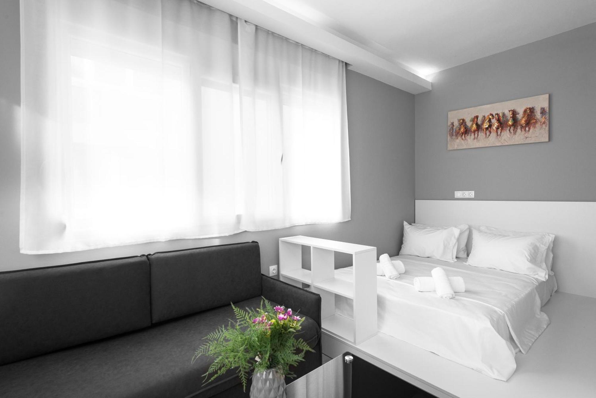 Denizen Boutique Apartments, Nilie Hospitality Mgmt Soluň Exteriér fotografie